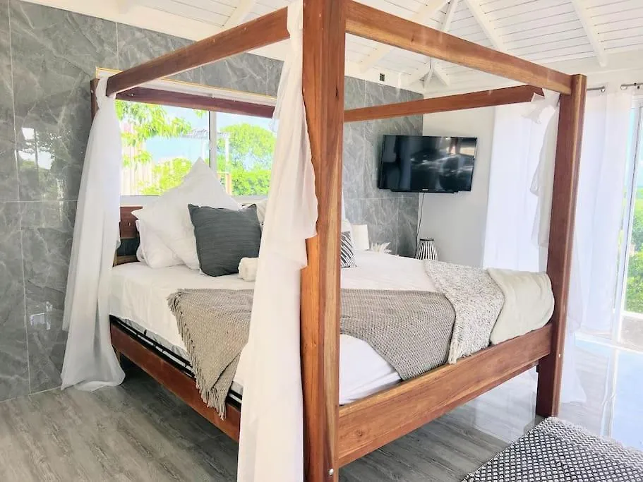 Sky And Coastline 3 Bed Treasure Beach Villa Jamaika
