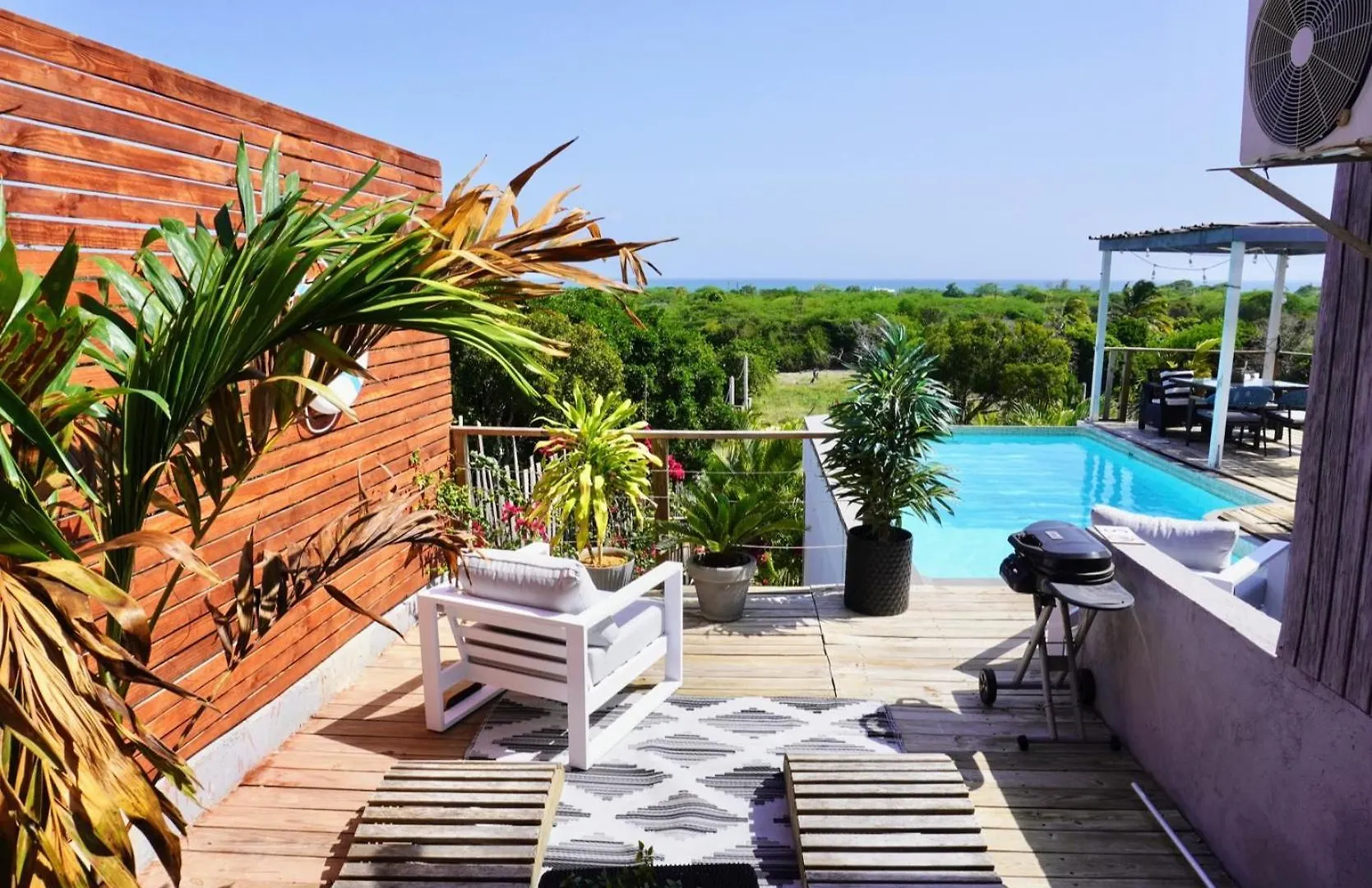 Sky And Coastline 3 Bed Treasure Beach Villa Jamaika